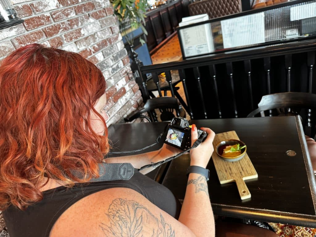 Shooting Photo Culinaire Restaurant Au Bureau Macon 03 - Cécile, photographe au Fémin'Ain, sublime la nouvelle carte "brunch" du restaurant "Au Bureau" de Mâcon - 💜 Votre photographe au Fémin'Ain Cécile Clerfayt en Saône-et-Loire, Rhone-Alpes & Loire